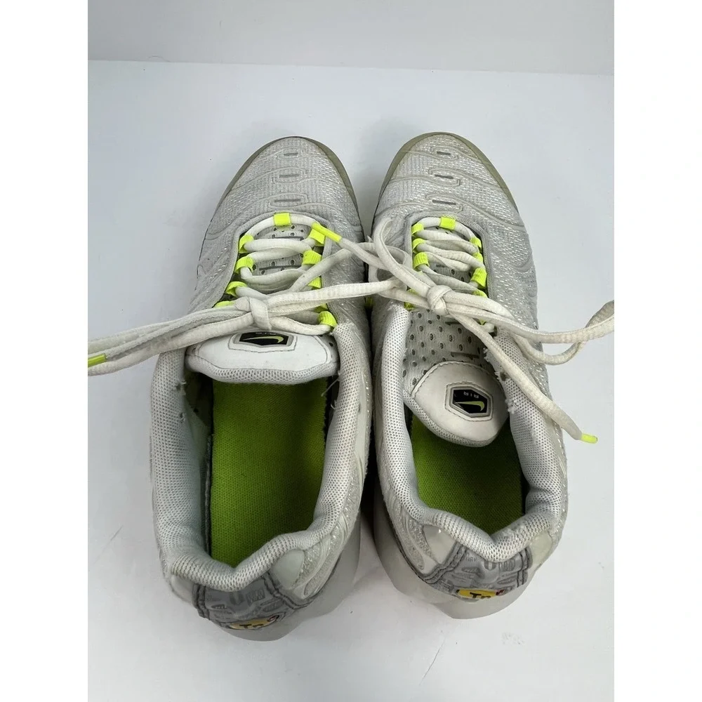 Nike Air Max Plus Platinum Grey GS Youth Size 6.5Y Women's 8 CD0609-015